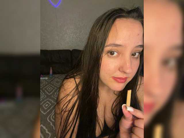 Alisaay live cam on BongaCams