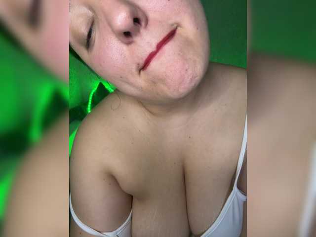 Alisaay live cam on BongaCams