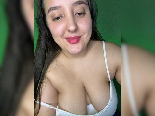 Alisaay live cam on BongaCams