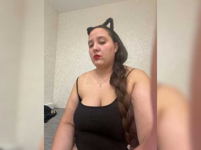 Alisaay live cam on BongaCams