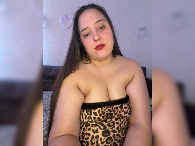 Alisaay live cam on BongaCams