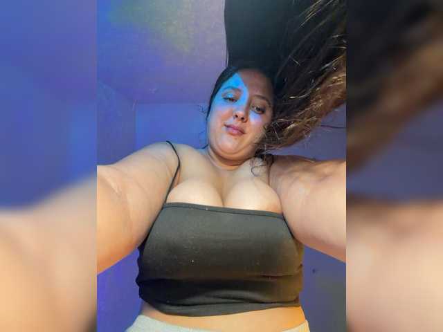Alisaay live cam on BongaCams