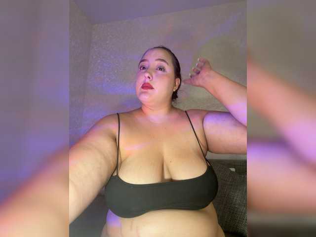 Alisaay live cam on BongaCams