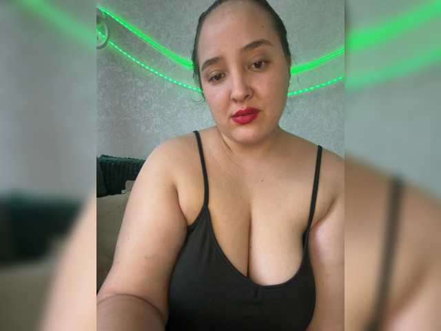 Alisaay live cam on BongaCams