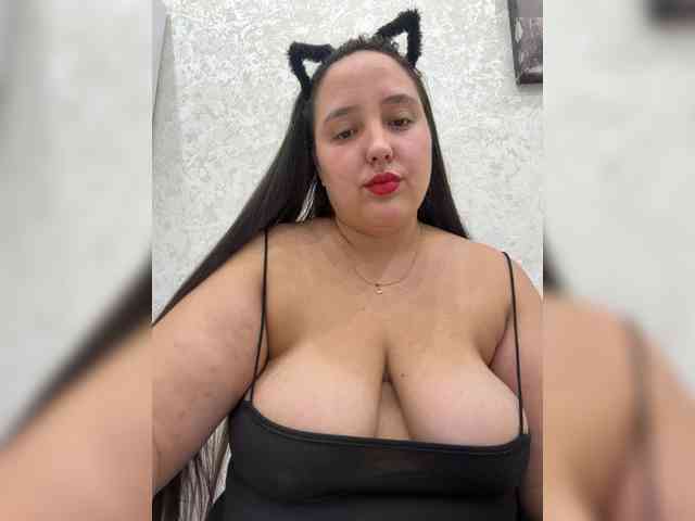 Alisaay Live Webcam on BongaCams