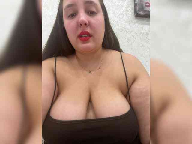 Alisaay Live Webcam on BongaCams