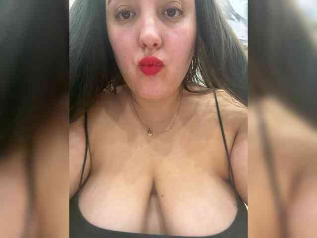 Alisaay Live Webcam on BongaCams