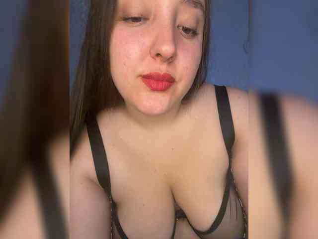Alisaay Live Webcam on BongaCams