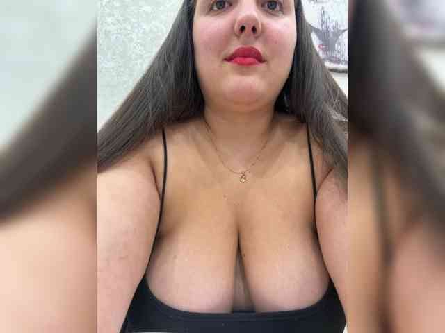 Alisaay Live Webcam on BongaCams