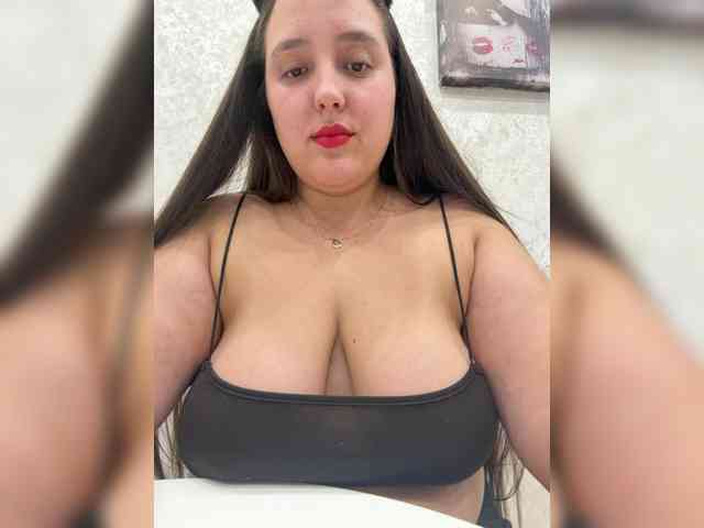 Alisaay Live Webcam on BongaCams