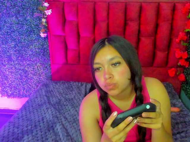 charlot live cam on BongaCams