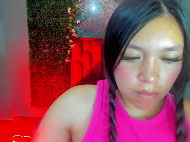 charlot live cam on BongaCams