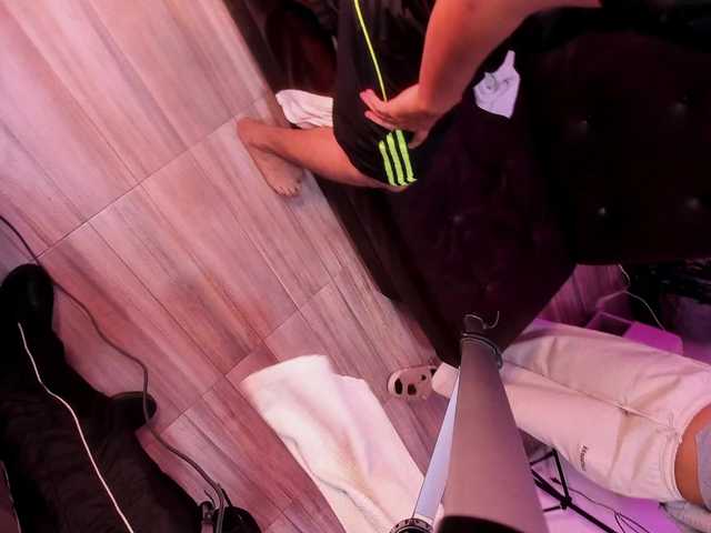 Threesome-RedX1 live cam on BongaCams