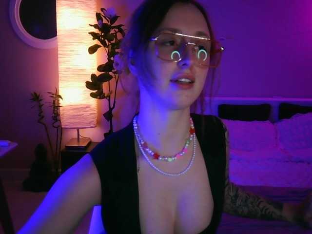 SheTora69 live webcam show