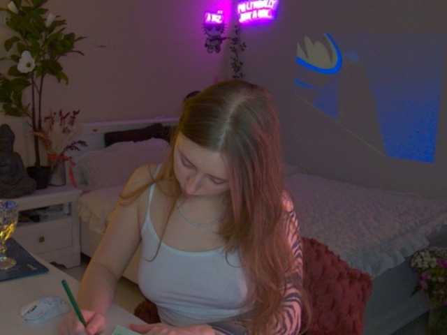 SheTora69 live cam on BongaCams