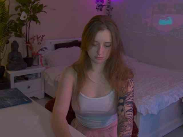 SheTora69 webcam