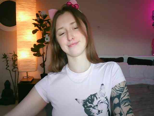 SheTora69 webcam