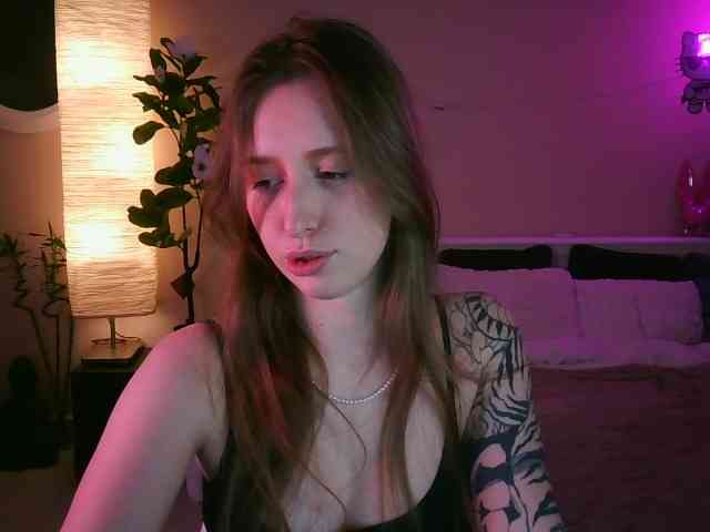 SheTora69 webcam