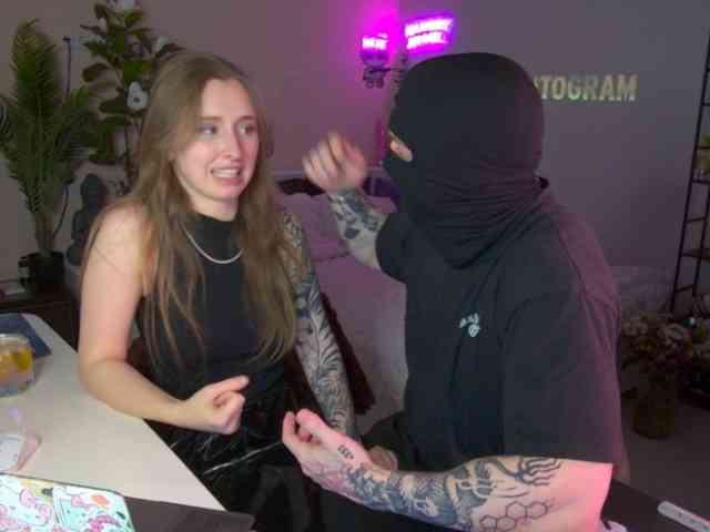 SheTora69 webcam