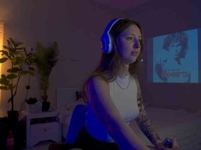 SheTora69 webcam