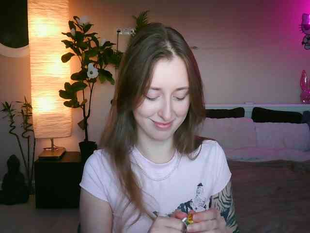 SheTora69 webcam