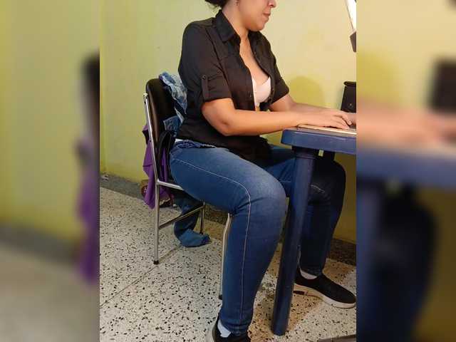 Barbarax live webcam show