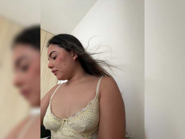 LiaBahamon live cam on BongaCams
