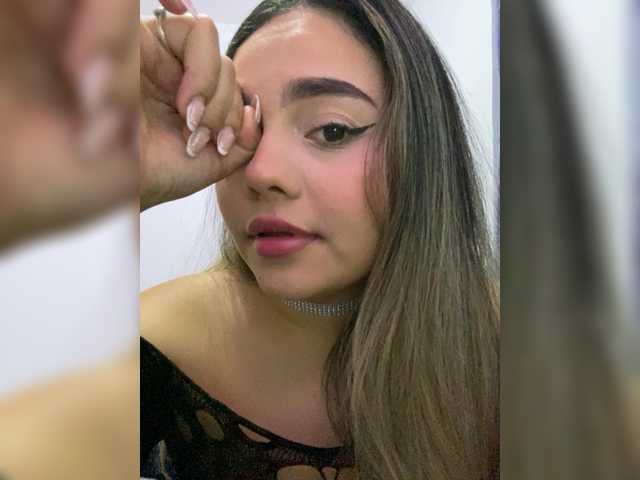 LiaBahamon live webcam show