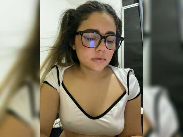 LiaBahamon live cam on BongaCams