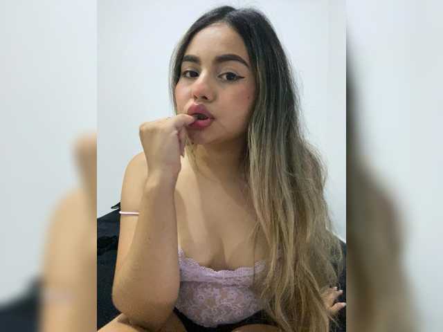LiaBahamon live cam on BongaCams