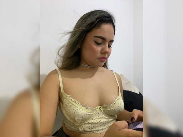 LiaBahamon live cam on BongaCams