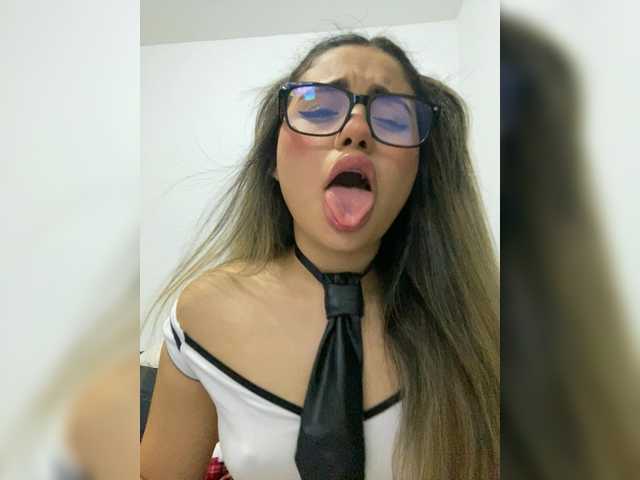 LiaBahamon live cam on BongaCams
