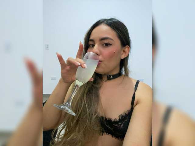 LiaBahamon live webcam show