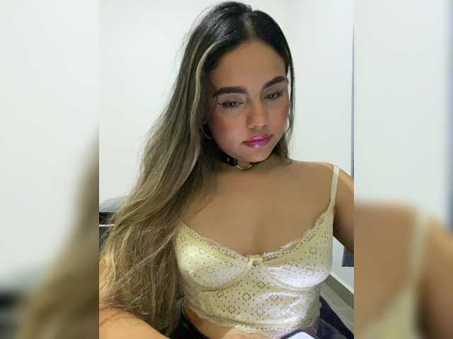 LiaBahamon live webcam show