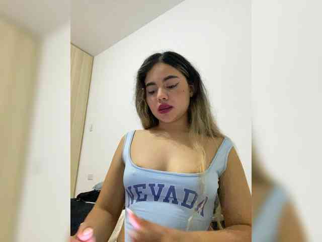 LiaBahamon webcam