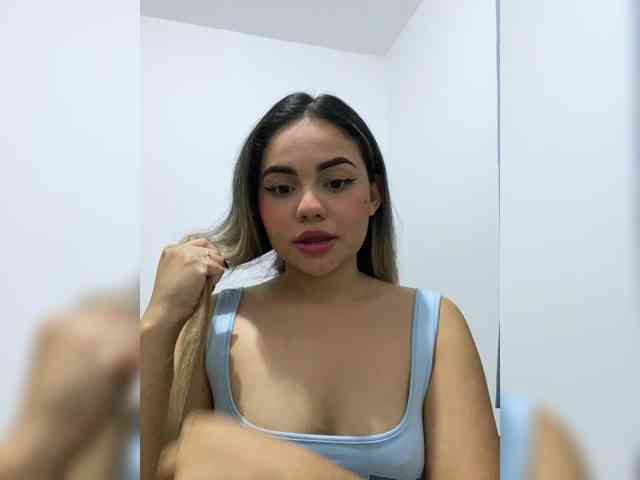 LiaBahamon webcam