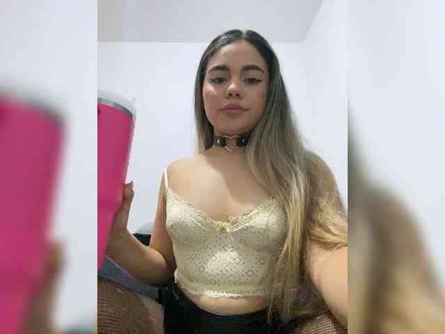 LiaBahamon webcam