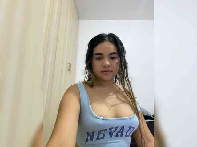 LiaBahamon webcam