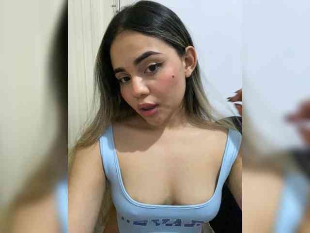 LiaBahamon webcam