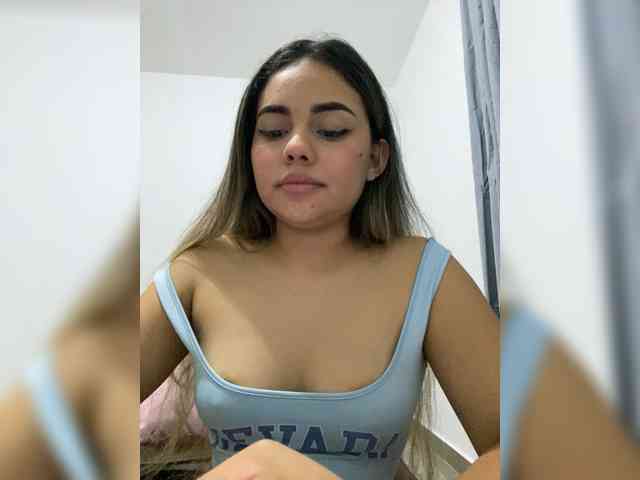 LiaBahamon webcam