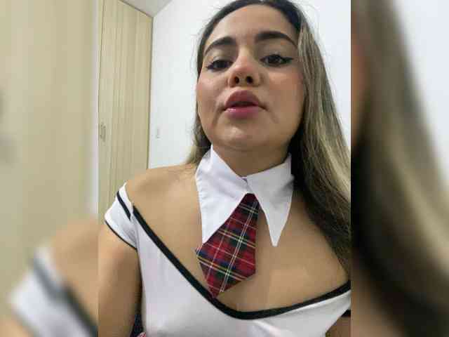 LiaBahamon webcam