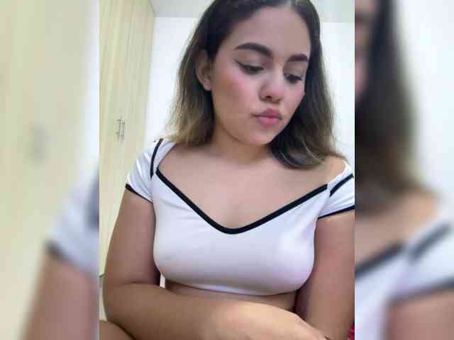 LiaBahamon webcam