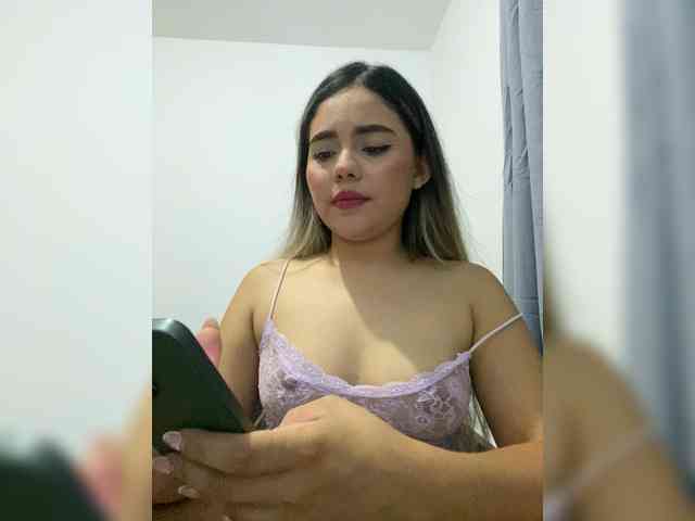 LiaBahamon webcam