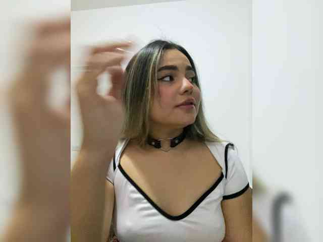 LiaBahamon webcam