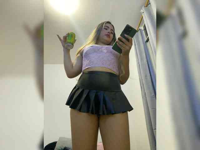 LiaBahamon webcam