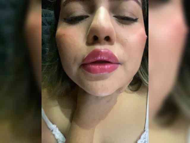LiaBahamon webcam