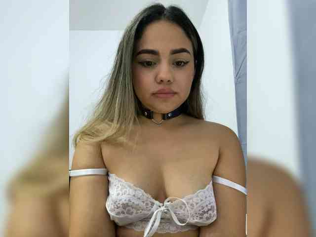 LiaBahamon webcam