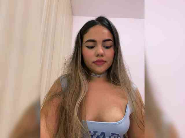 LiaBahamon webcam