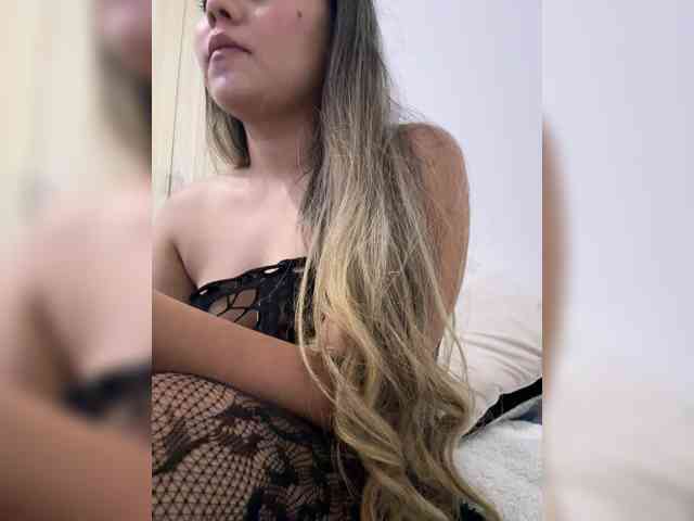 LiaBahamon webcam