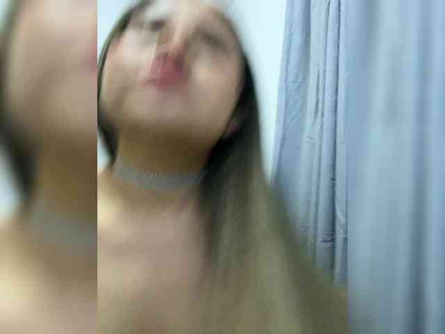 LiaBahamon webcam